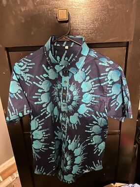 Men's Navy Short-Sleeve Button-Down Shirt with Teal Jerry Garcia hand